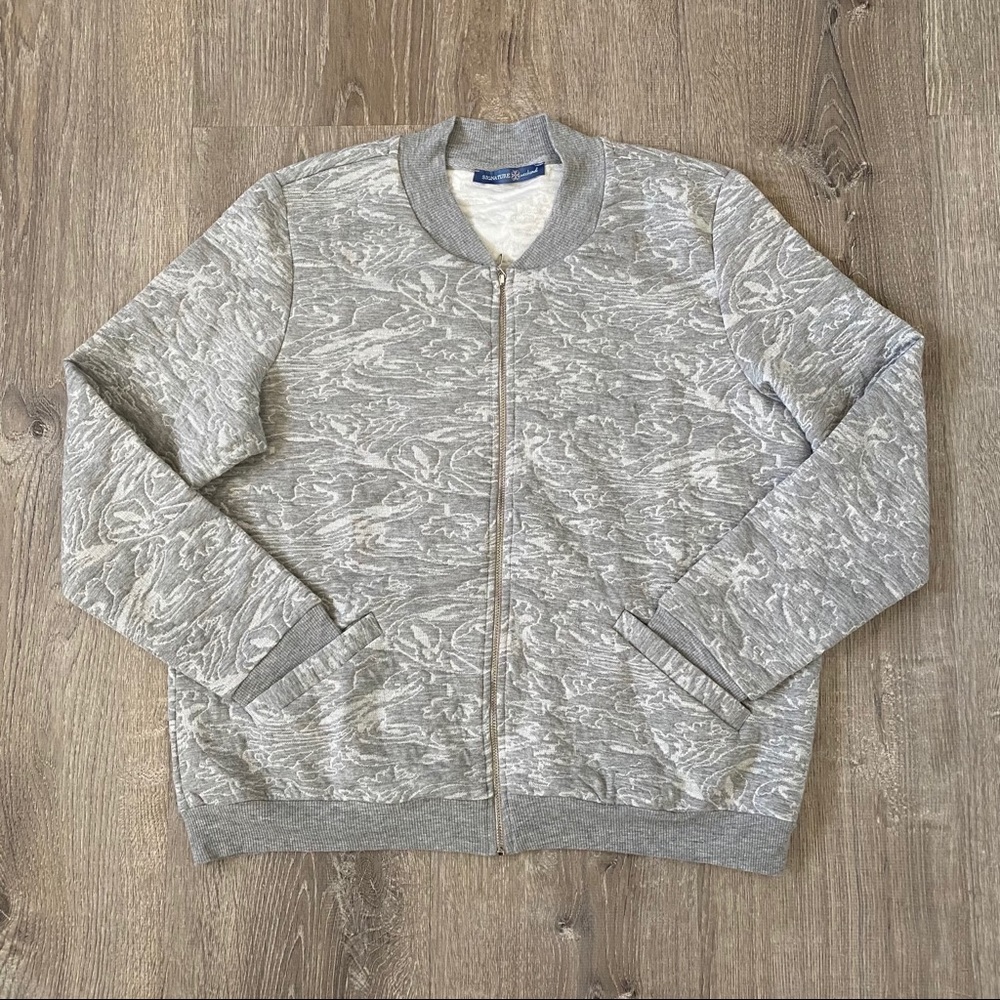 Signature Weekend Gray Zipper Sweater Sz Large